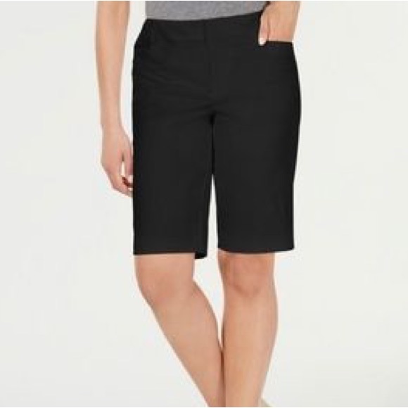 Charter Club Solid Core Bermuda Short - Picture 1 of 7